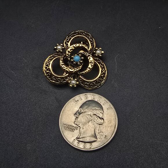 Vintage Gold Tone Twisted Knot Brooch Seed Pearls Blue Petite - Picture 2 of 6